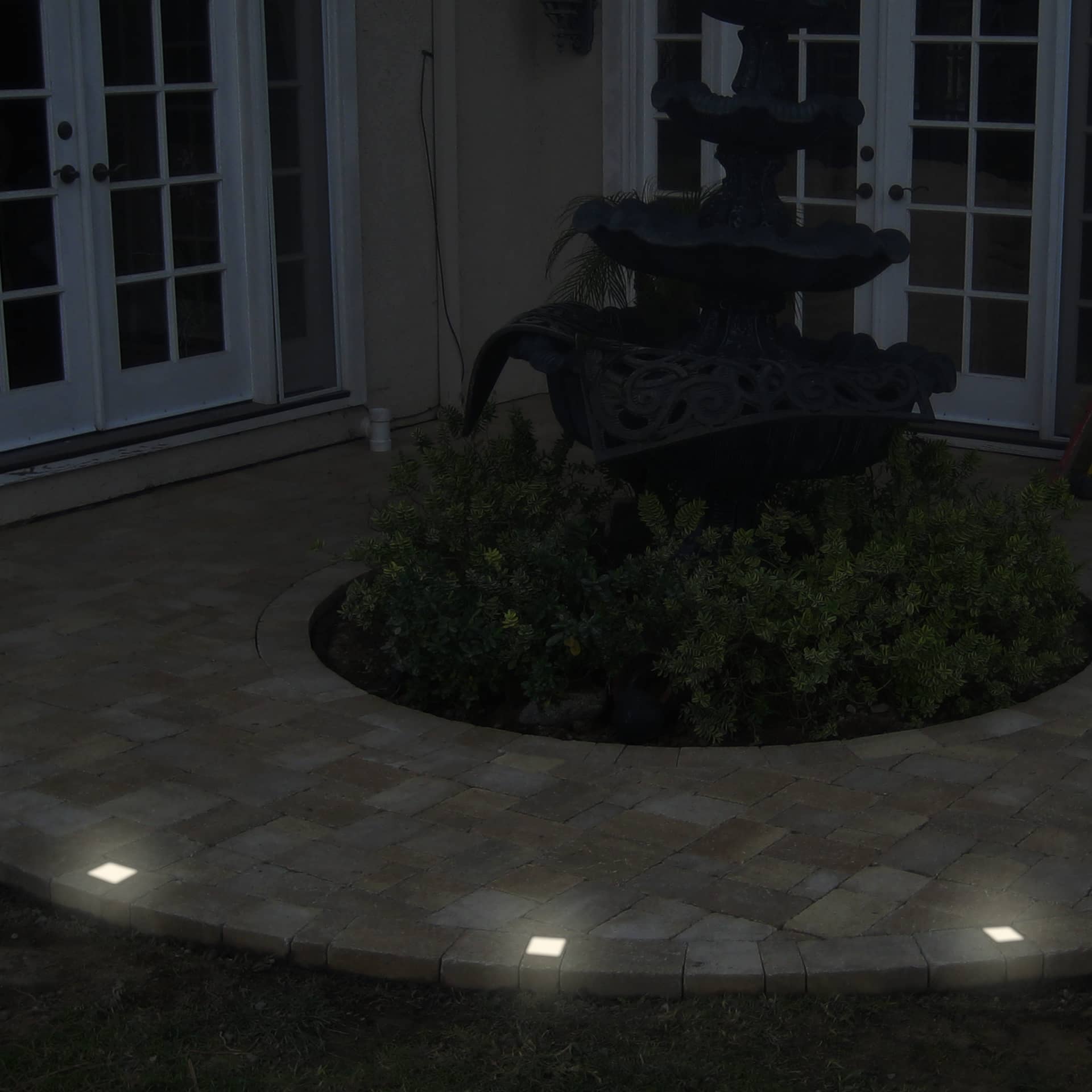 Paver sales lights solar