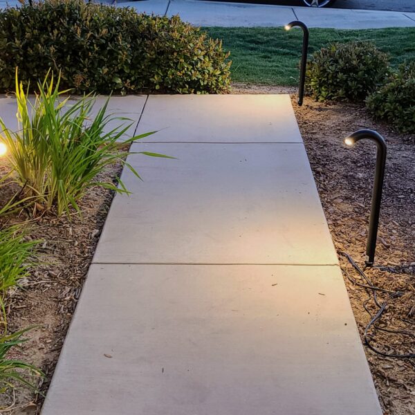 3W LED Landscape Bollard Path Light, Modern Curved Design, 12V Low Voltage, IP67 Waterproof, for Pathways, Driveways and Walkways, Black Finish (4 Pack) - Image 5